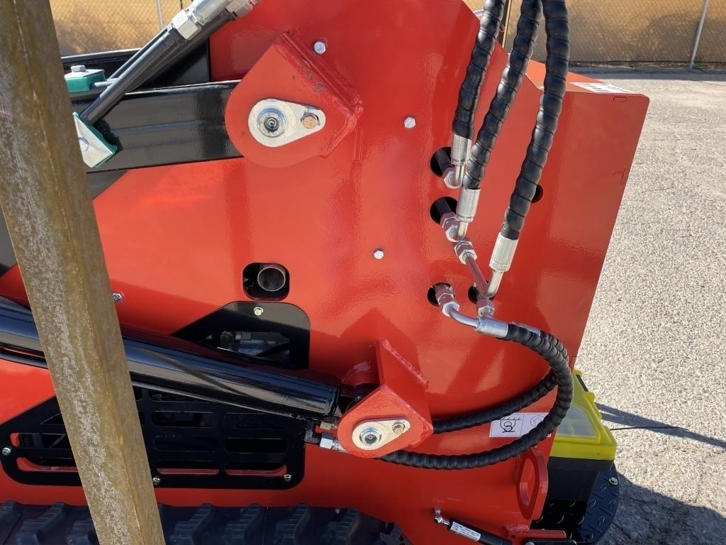 UNUSED 2023 Mini Skid-Steer Loader LRT23