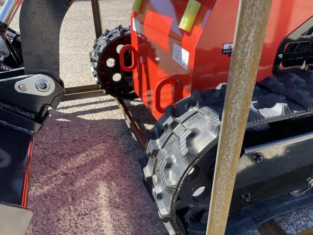 UNUSED 2023 Mini Skid-Steer Loader LRT23