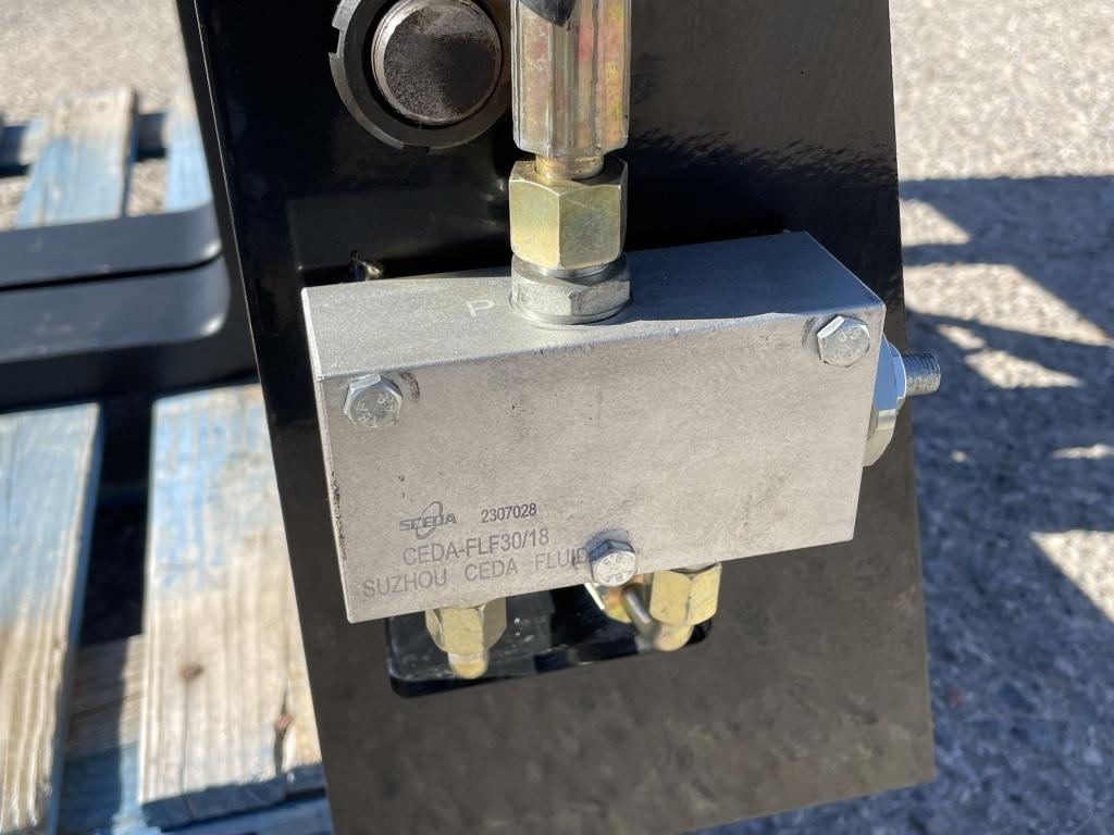 UNUSED Hydraulic Skid-Steer Fork Attachment w/Side