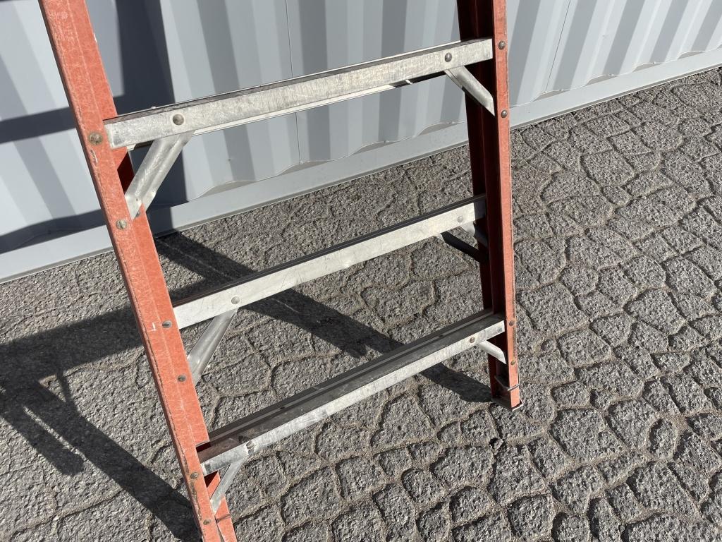 12FT Fiberglass Ladder -E