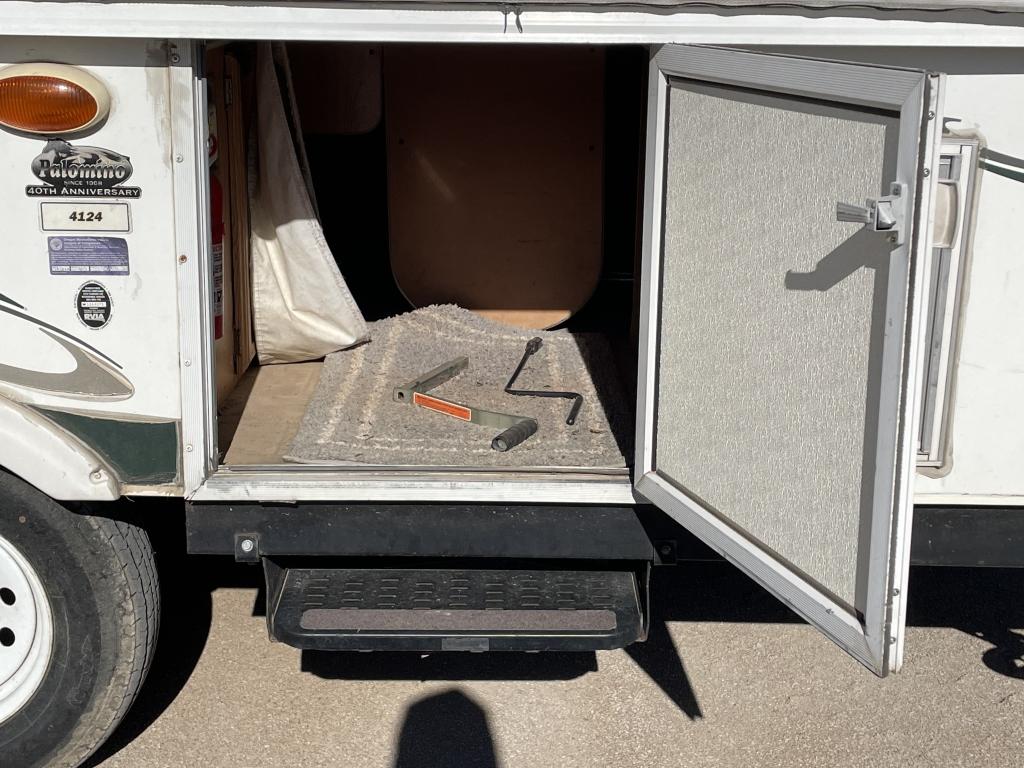 2008 Forest River Palomino Pop-Up Camper Trailer