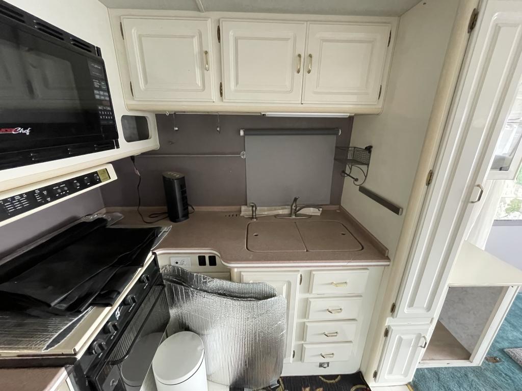1995 Gulf Stream Scienic Cruiser RV