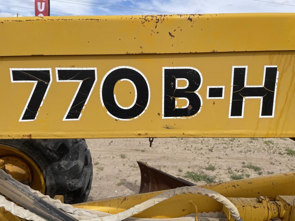 John Deere 770 B-H Motor Grader w/Ripper