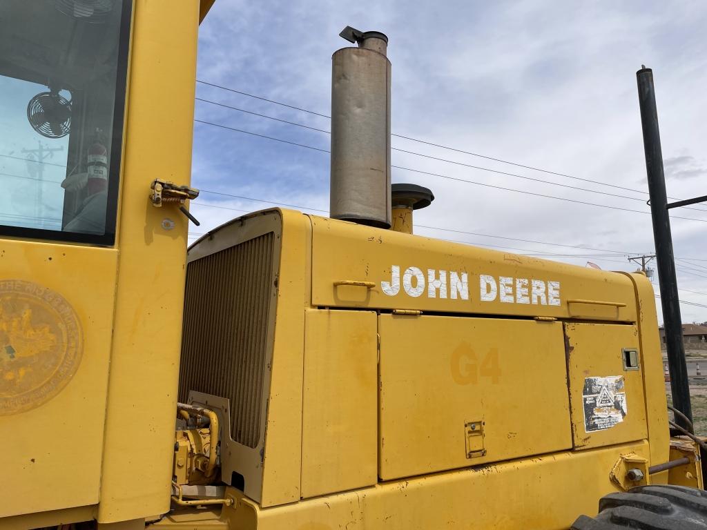 John Deere 770 B-H Motor Grader w/Ripper