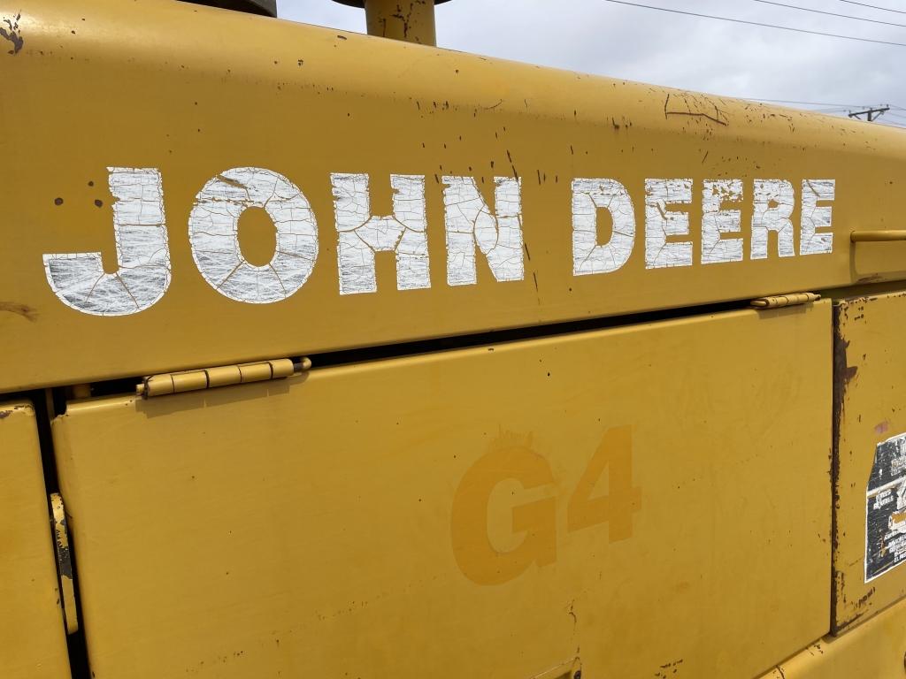 John Deere 770 B-H Motor Grader w/Ripper