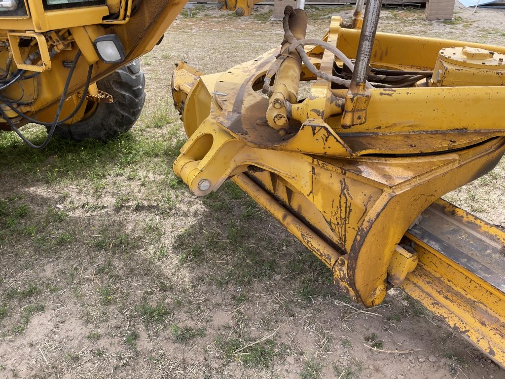 John Deere 770 B-H Motor Grader w/Ripper