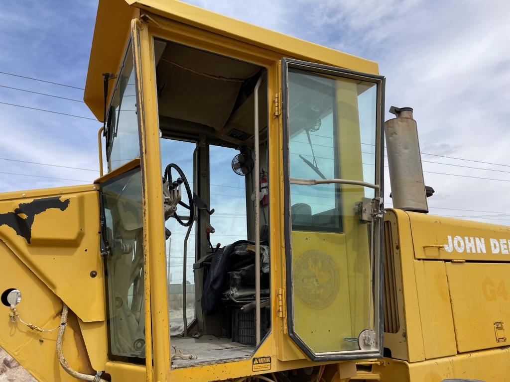 John Deere 770 B-H Motor Grader w/Ripper