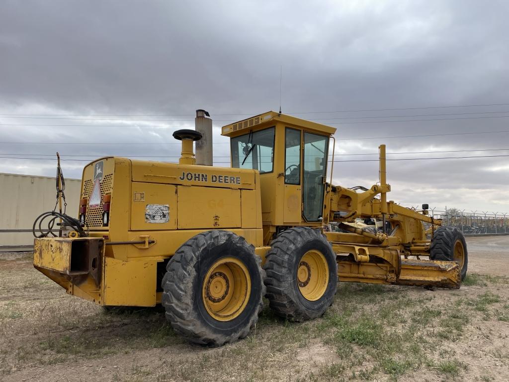 John Deere 770 B-H Motor Grader w/Ripper