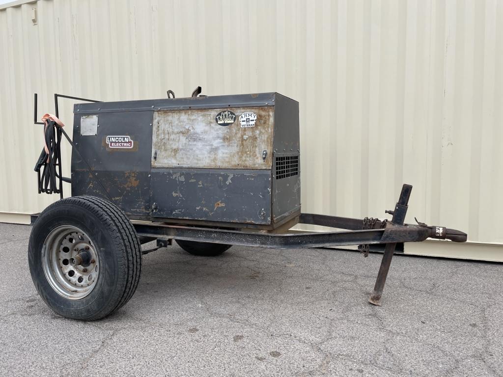 Lincoln 250 AC/DC Diesel Welder on Trailer (Works)