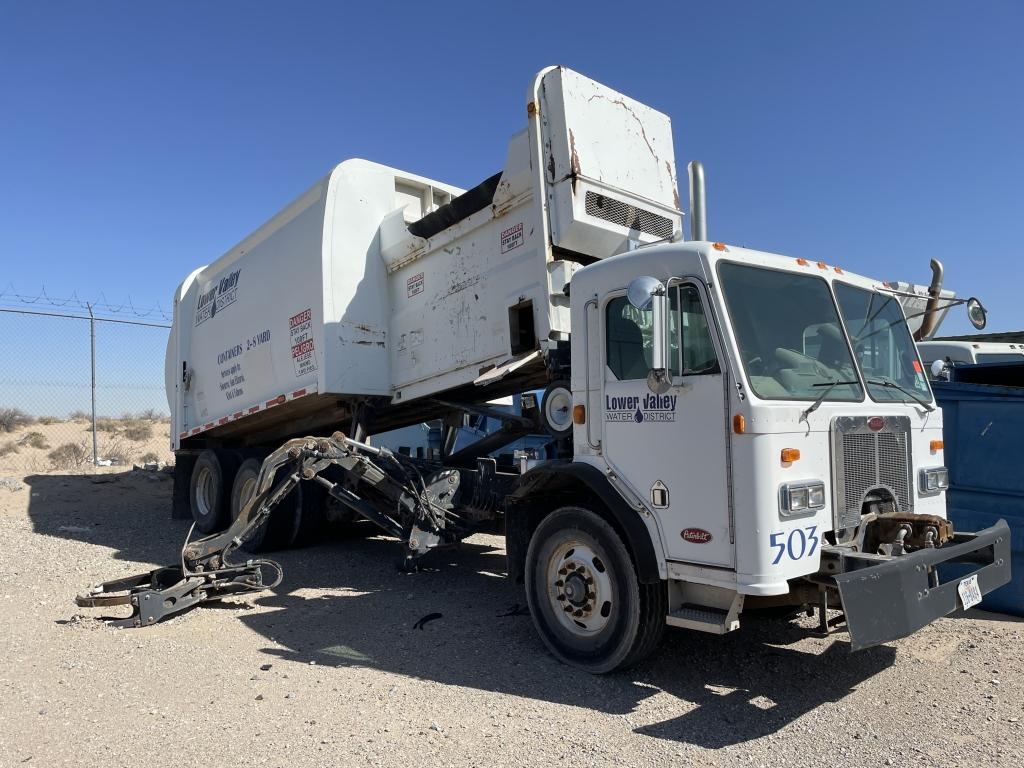 2003 Peterbilt Trash Truck ( Parts Only)
