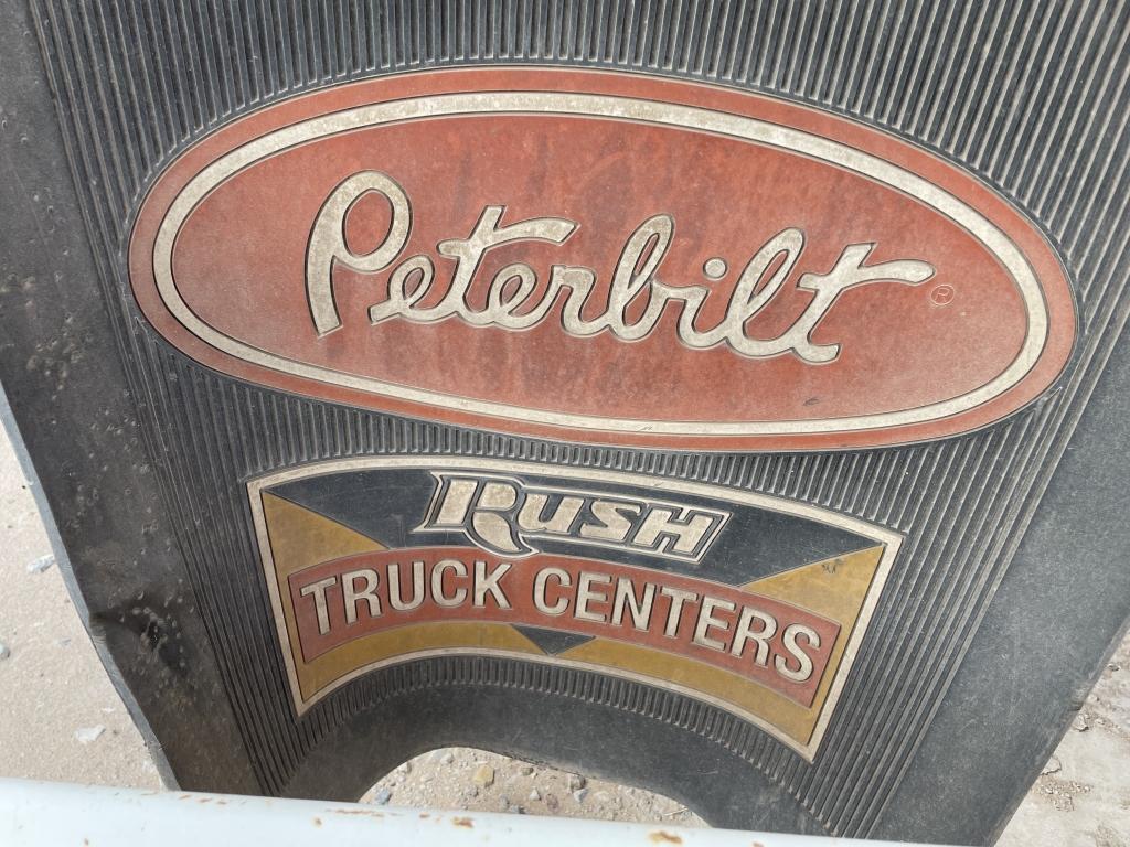 2008 Peterbilt Trash Truck ( Parts Only)