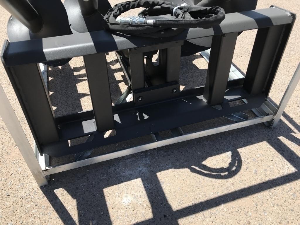 UNUSED Hydraulic Skid-Steer Auger w/ 3 Auger Bits