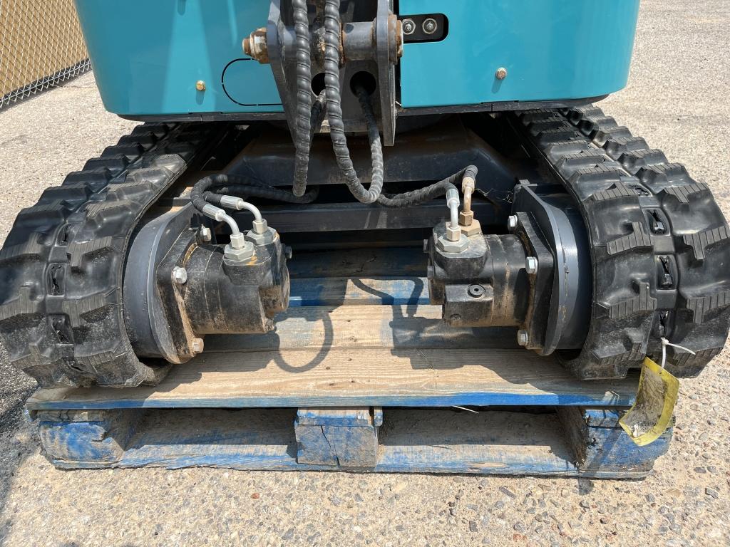 UNUSED 2023 AGT 15HP Gas Mini-Excavator H15