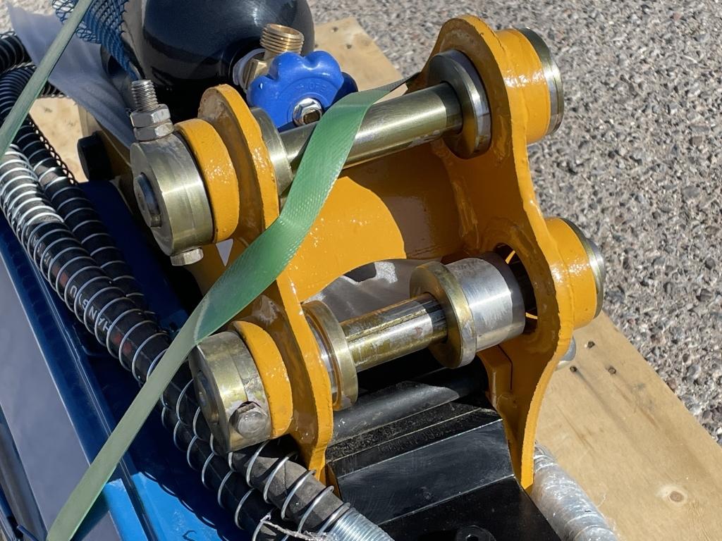 UNUSED Mini-Excavator Hydraulic Breaker w/ 2 Bits