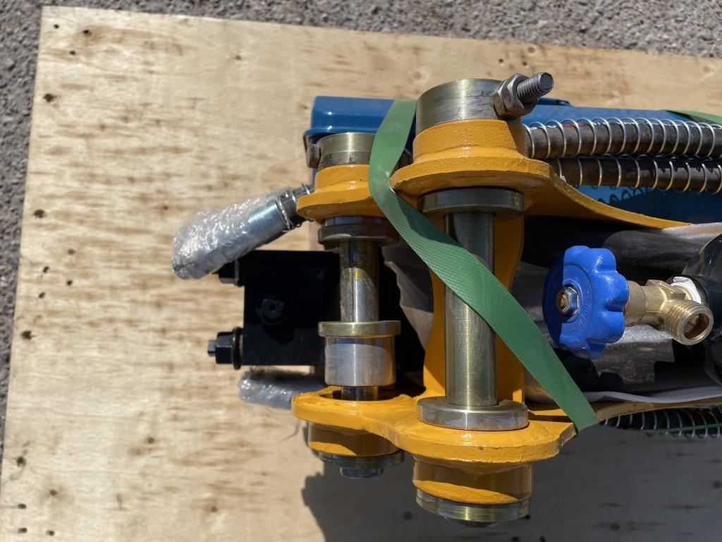 UNUSED Mini-Excavator Hydraulic Breaker w/ 2 Bits