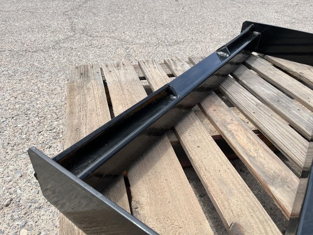 UNUSED SkidSteer/Tractor QuickAttach MountingPlate