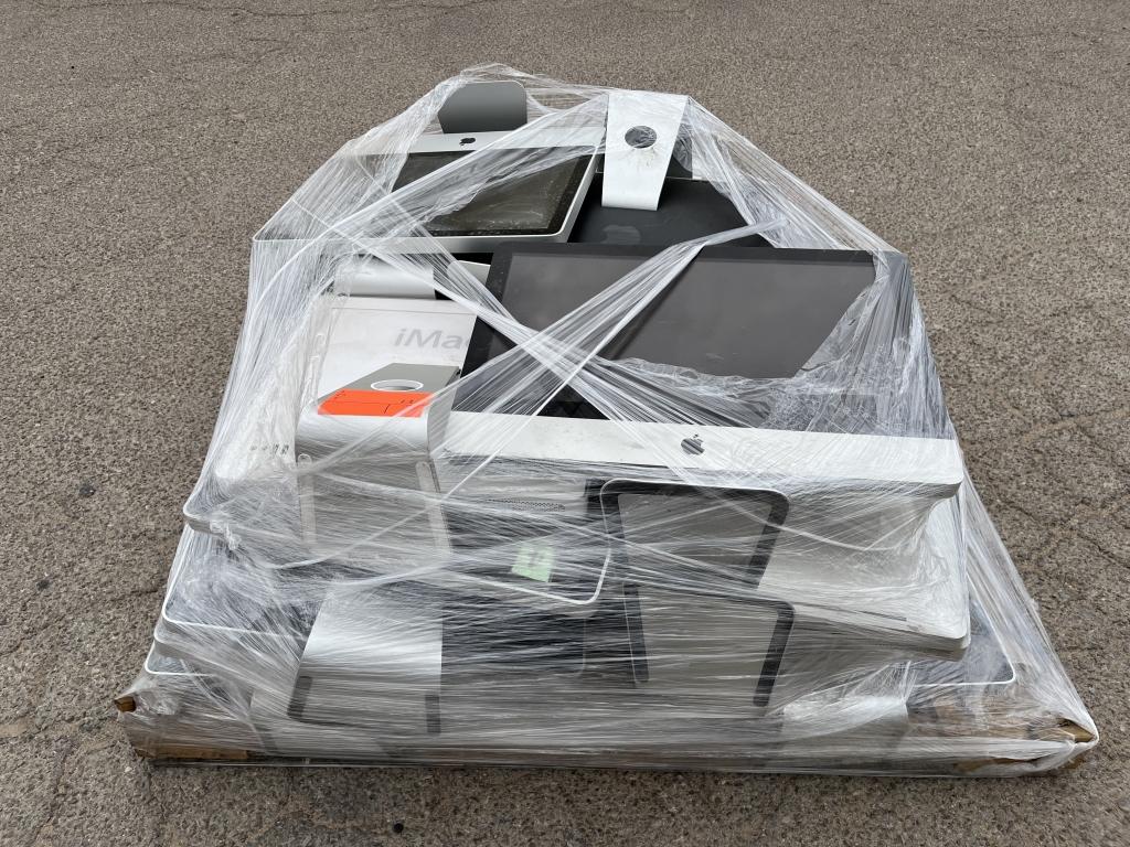 School District Surplus-Aprx(20) Apple Imacs -B