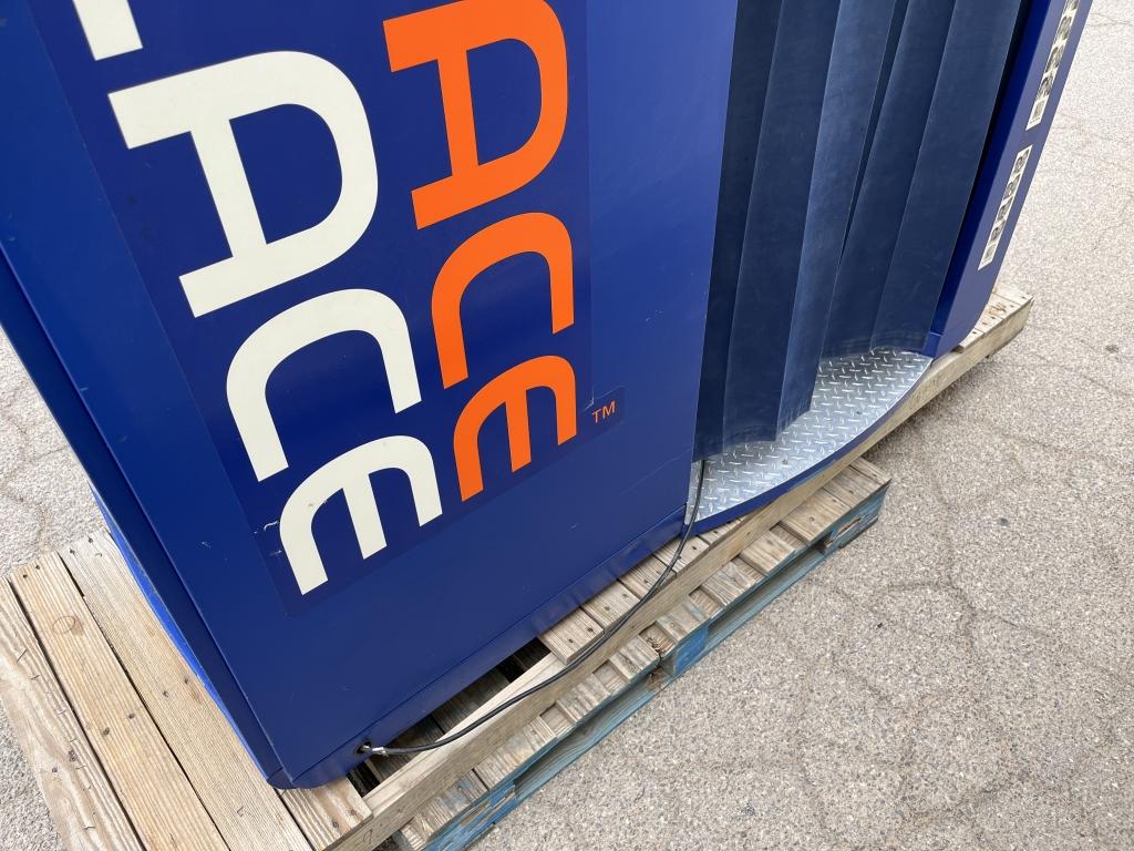 Face Place Commercial Photo Booth -DBP1-BW