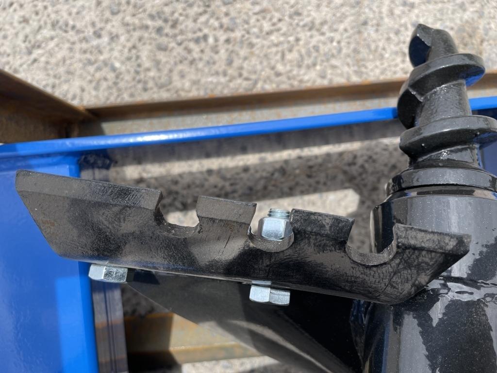 UNUSED Hydraulic Skid-Steer Blue Auger w/ 3 Bits
