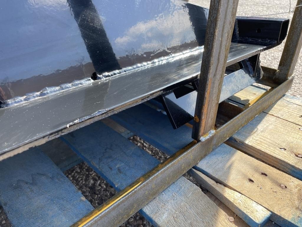 UNUSED AGT 680 Hydraulic Drop Post Hammer