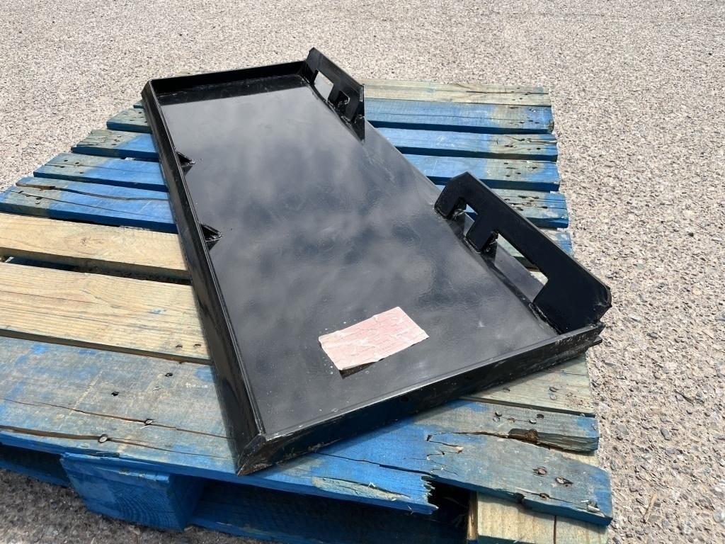 UNUSED SkidSteer/Tractor QuickAttach MountingPlate