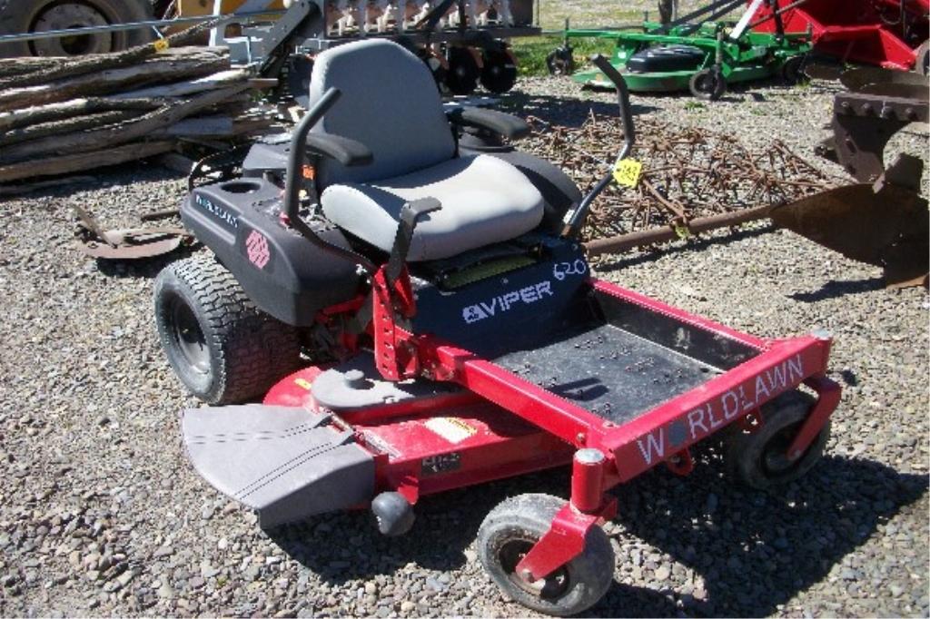 World Lawn Viper Zero-turn Mower