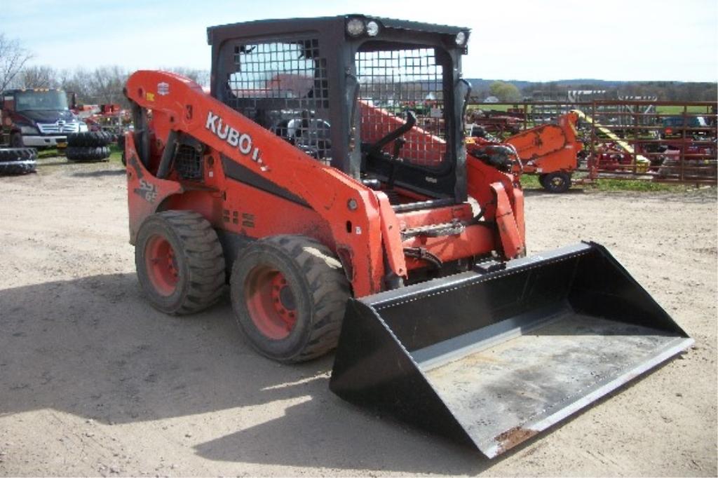 Kubota SSV65H Skid Steer