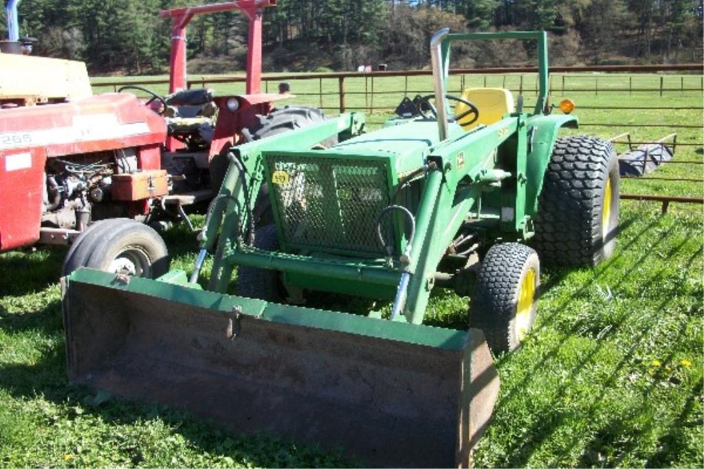 JD 970 4WD w/loader