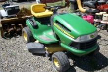 JD 102 Lawn Mower