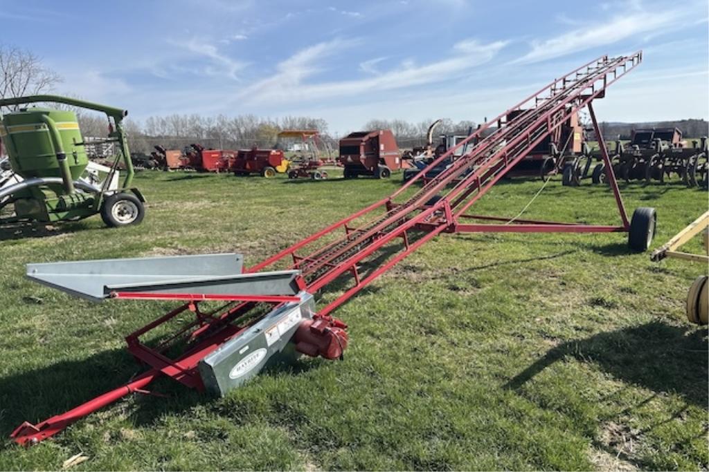 Hayrite 30 Ft Elevator On Wheels
