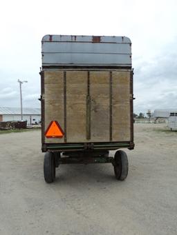 John Deere 112 forage wagon