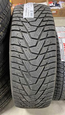 1 HANKOOK 275/60 R20 TIRE