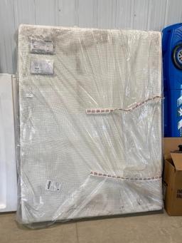 QUEEN SIZE MEMORY FOAM MATTRESS