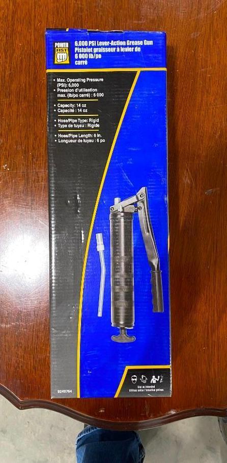 POWERFIST 6000 PSI LEVER-ACTION GREASE GUN