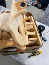 6 WOODEN WALL HANGERS