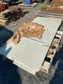 36 IN STEEL CABINET --- LIKELY MISSING HARDWARE