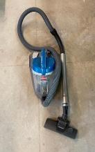 BISSELL VACUUM