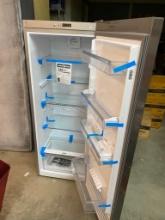 DAMAGED MARATHON 60 IN x 24 IN x 24 IN FRIDGE --- DOESN'T SEEM TO BE WORKING