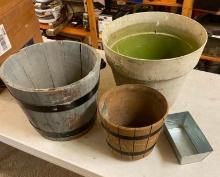 PLANTER POTS