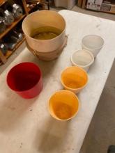 PLANTER POTS