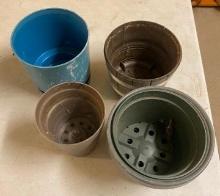 PLANTER POTS