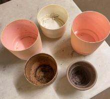 PLANTER POTS