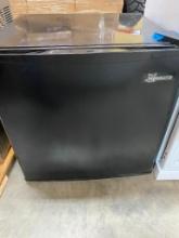 SEASONS MINI FRIDGE