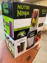 NUTRI NINJA BLENDER WITH 530 AND 710 ML CUPS