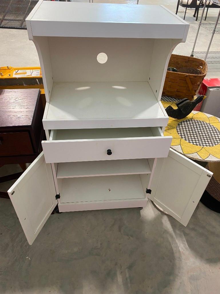 MICROWAVE STAND