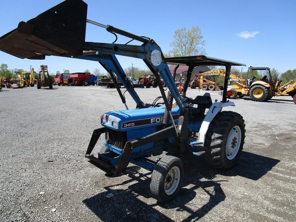 FORD 3415 W/ LOADER