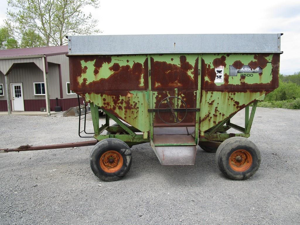PARKER 2500 GRAVITY WAGON