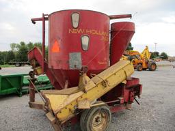New Holland 352 Grinder Mixer
