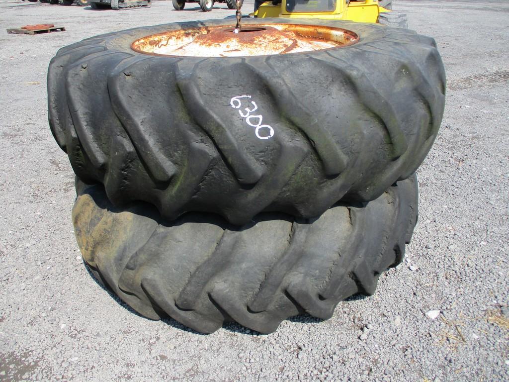 20.8x38 Duals 9 Bolt