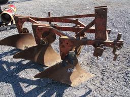IH 3X Plow